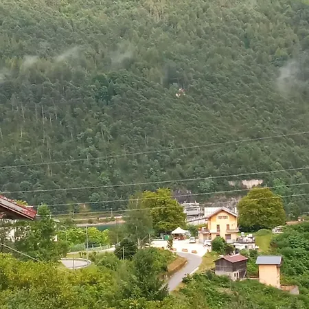 Pt Sottocastello شقة